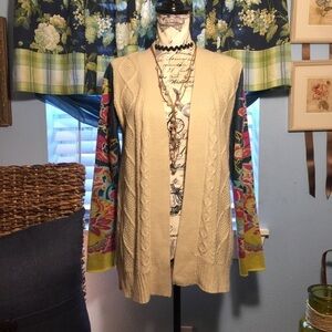 Flying Tomatoes 🍅 long sleeve knit cardigan